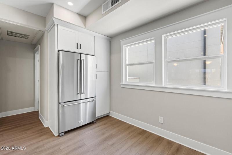 14_806_N_2nd_Ave14_mls