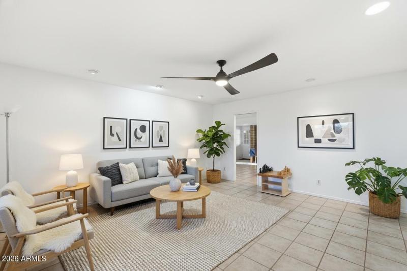 front room virtual stage