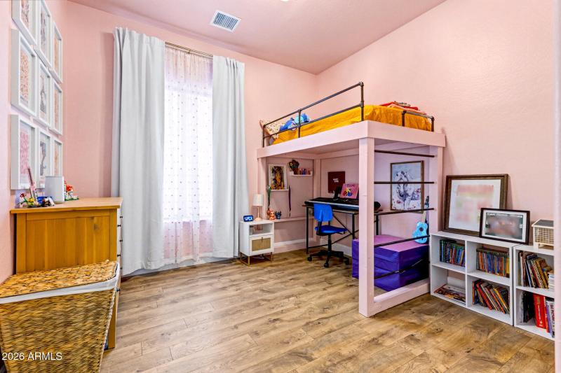 78a7cd71-f7c2-40e5-83c6-f341290ebf4f