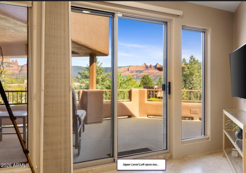 Upper Loft area with access too...