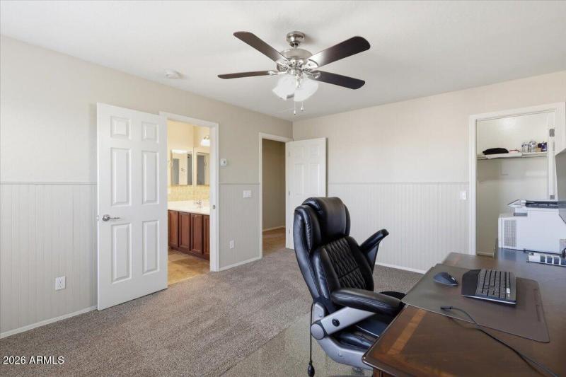 43-Jack & Jill Bedroom