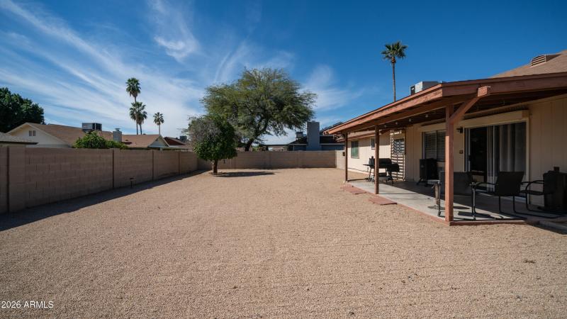 4421 W Daily St Exterior Photos-5