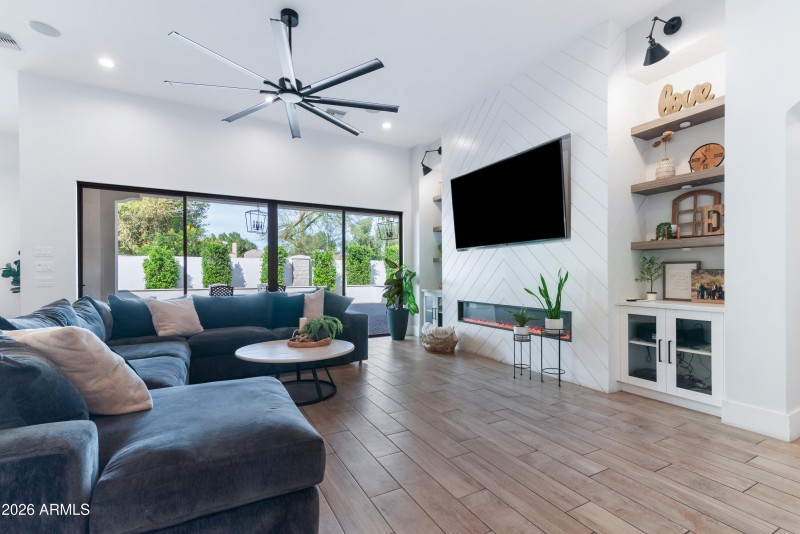 6_3414 e gable cir-6