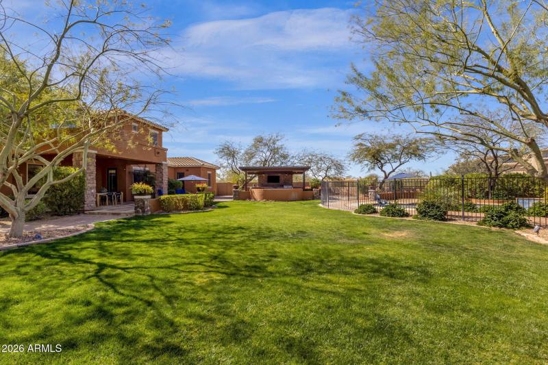 53-web-or-mls-5228-e-barwick-dr