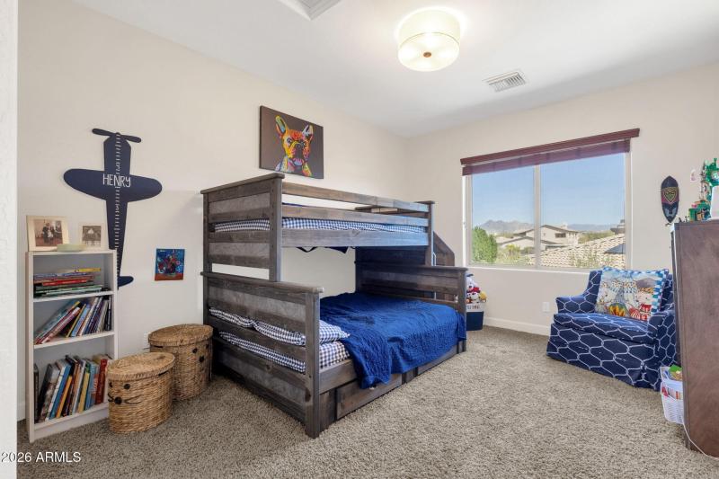 40-web-or-mls-5228-e-barwick-dr