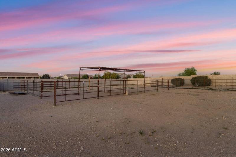 49-web-or-mls-28252-n-quintana-pl