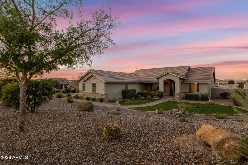 1-web-or-mls-28252-n-quintana-pl