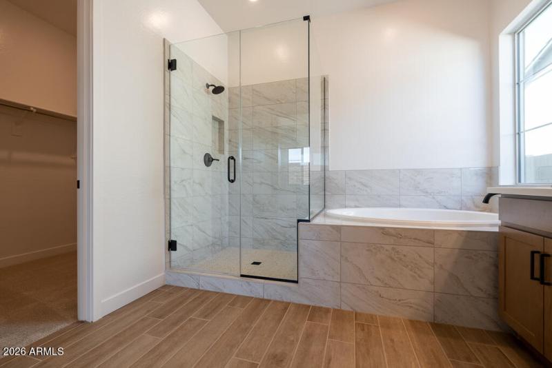 Tri Pointe Waterston Central 64 - Primar