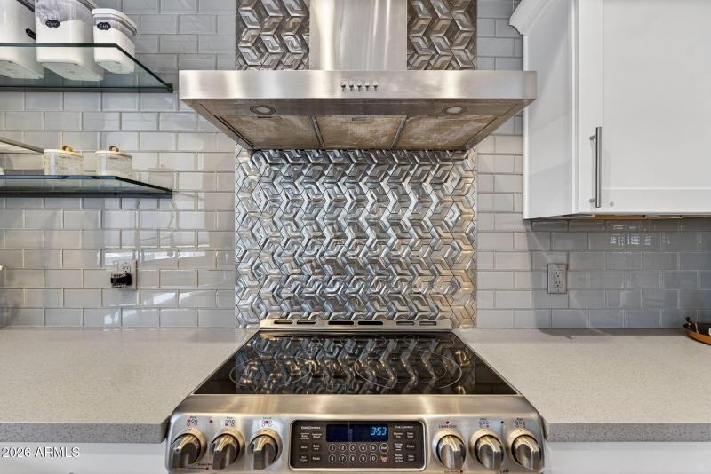 18-web-or-mls-29E Washington St 207