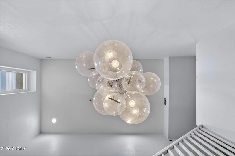 23-web-or-mls-49E Washington St 207