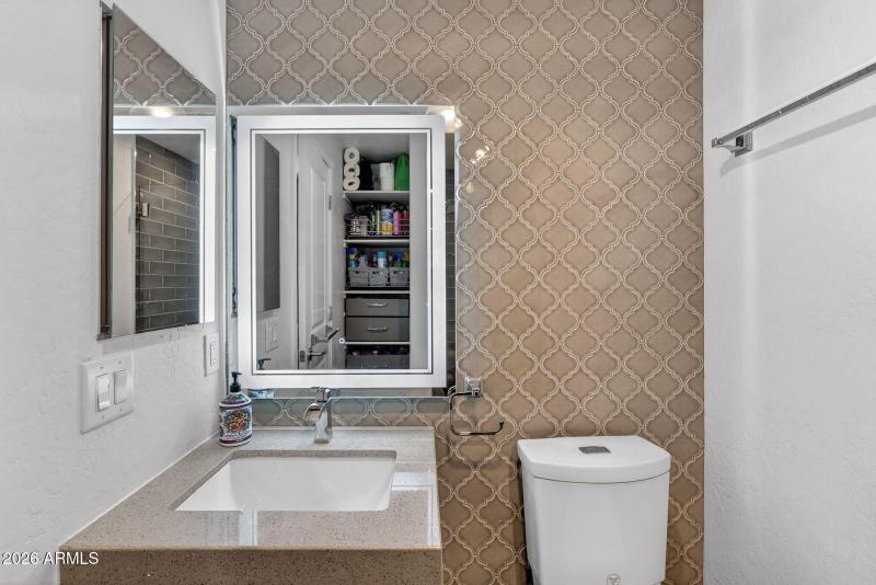 34-web-or-mls-33E Washington St 207