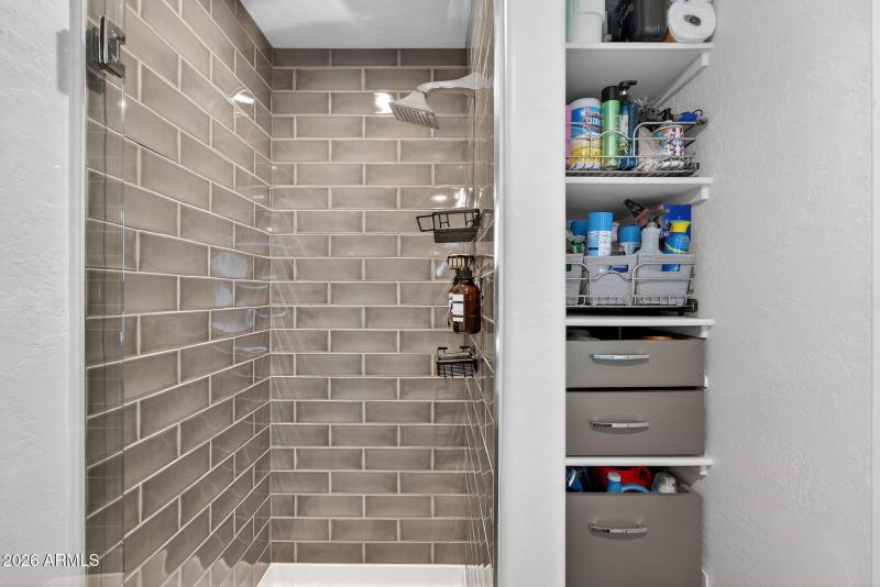 35-web-or-mls-34E Washington St 207