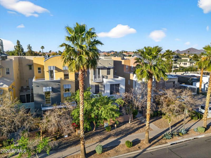 42-web-or-mls-11E Washington St 207