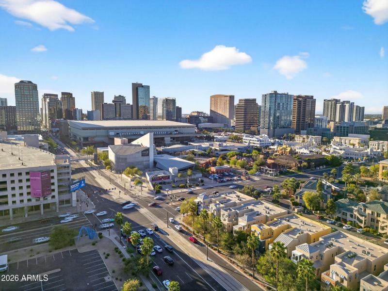 49-web-or-mls-14E Washington St 207