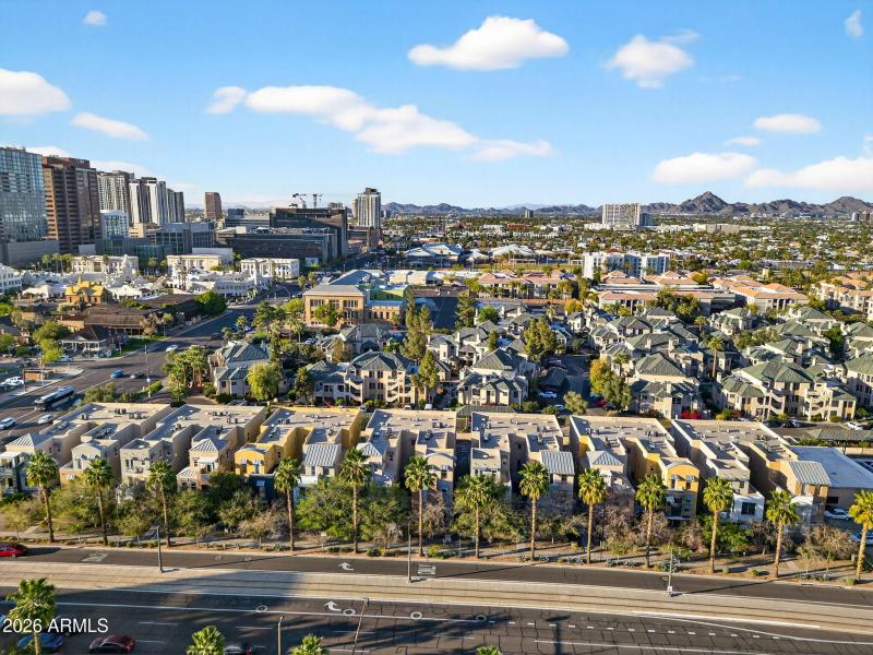 51-web-or-mls-15E Washington St 207