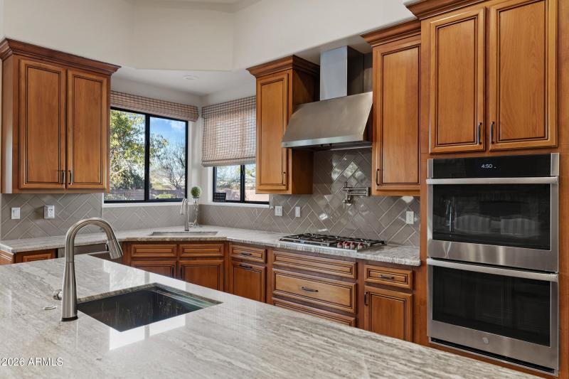 Double Oven and Prep Sink