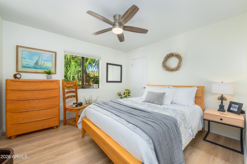Guest bedroom with custom closet