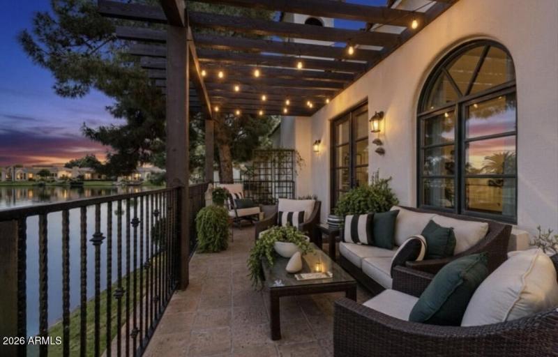 1777 W Ocotillo Rd 16 Twilight