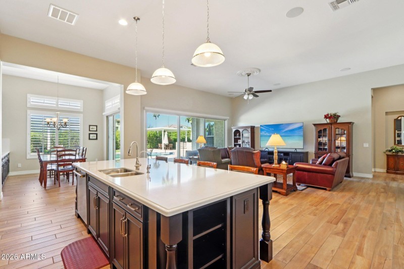 9-web-or-mls-S 188th Pl-S0403-009