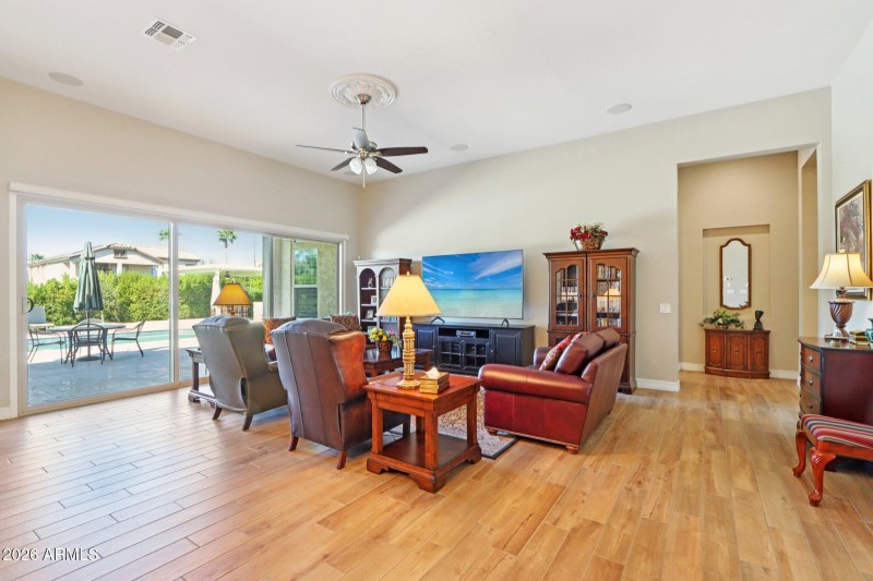 10-web-or-mls-S 188th Pl-S0403-010