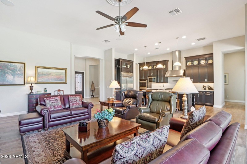 14-web-or-mls-S 188th Pl-S0403-014