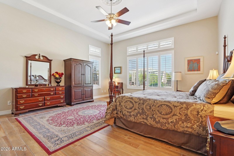 37-web-or-mls-S 188th Pl-S0403-037