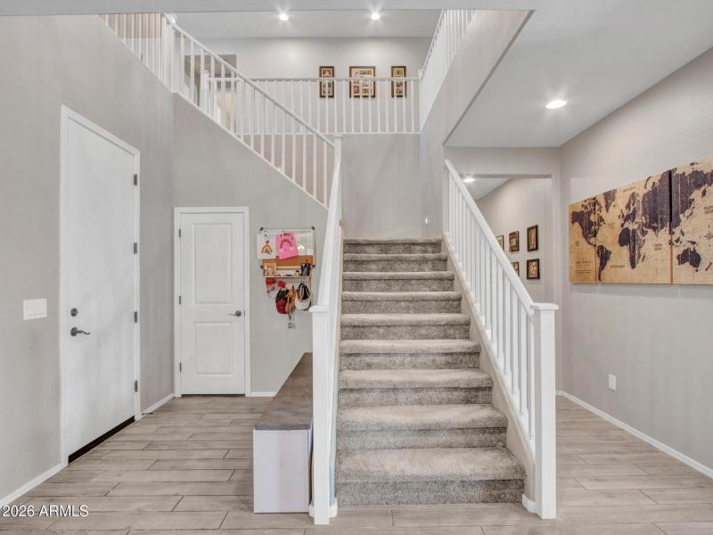 11-Stairs-&-Hall-(1)