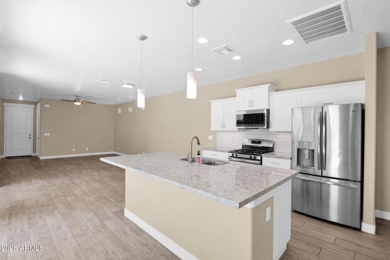 30 Kitchen + Great Room