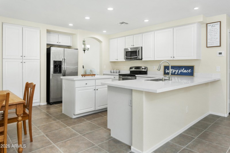 New Quartz Countertops in Kitchen