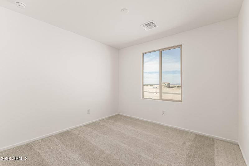 26 - Crescent Moon 46800