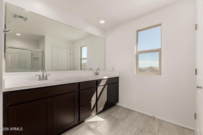 30 - Crescent Moon 46800