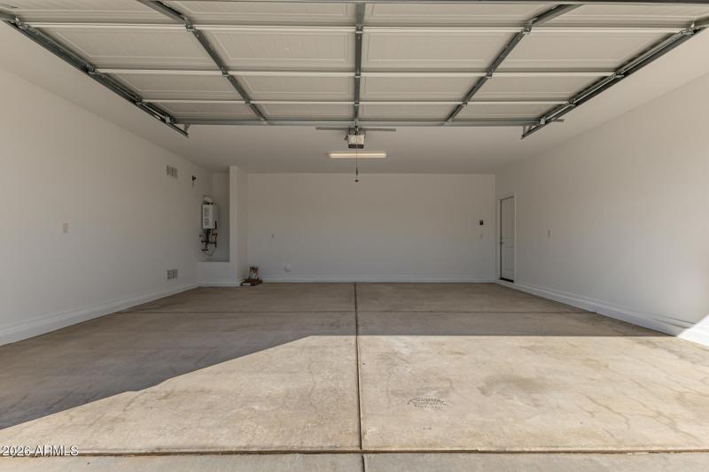 33 - Crescent Moon 46800