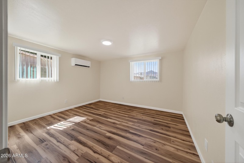 Interior - 10229 S Honeysuckle Dr-10