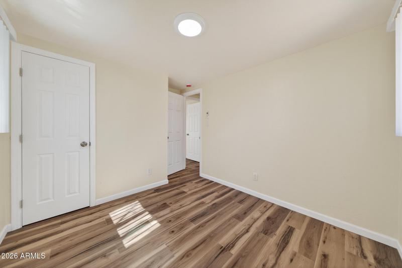 Interior - 10229 S Honeysuckle Dr-14