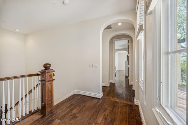 42-web-or-mls-10310-e-sierra-pinta-dr