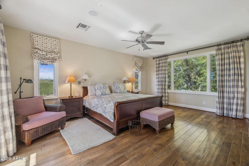 43-web-or-mls-10310-e-sierra-pinta-dr