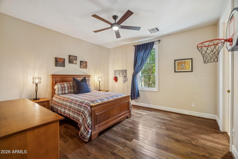 58-web-or-mls-10310-e-sierra-pinta-dr