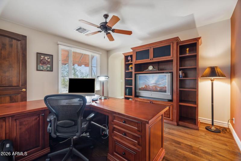 62-web-or-mls-10310-e-sierra-pinta-dr