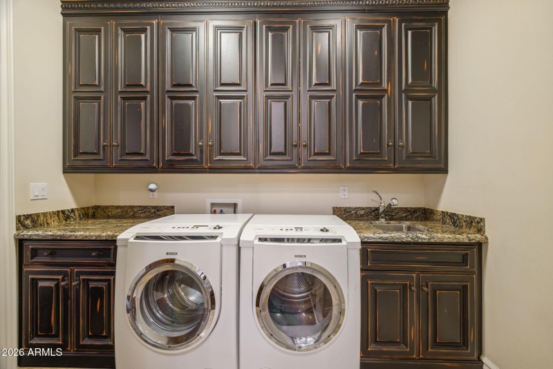 72-web-or-mls-10310-e-sierra-pinta-dr