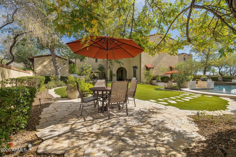 85-web-or-mls-10310-e-sierra-pinta-dr