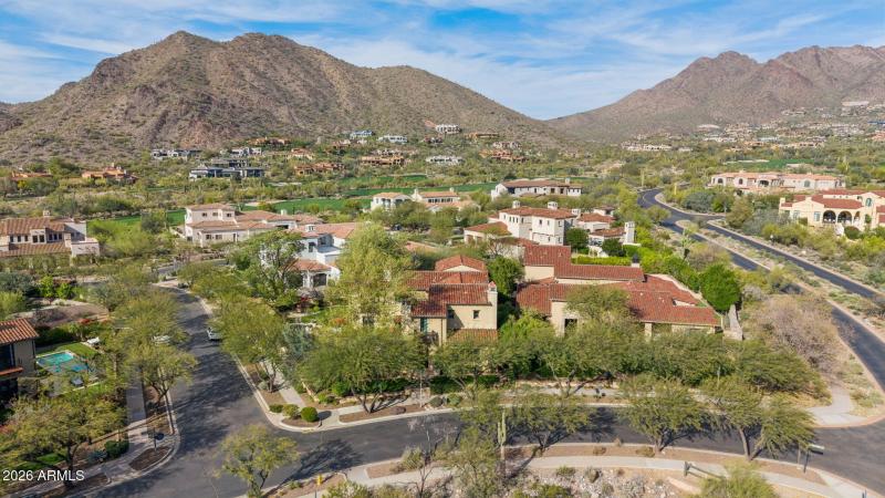 86-web-or-mls-10310-e-sierra-pinta-dr