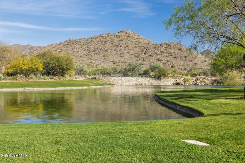 99-web-or-mls-10310-e-sierra-pinta-dr