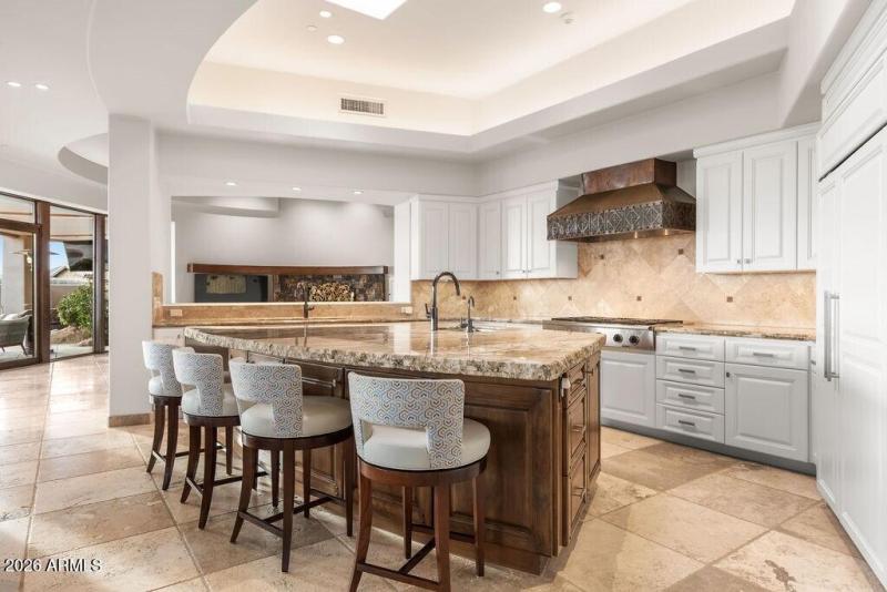 008_The Hub of the Home