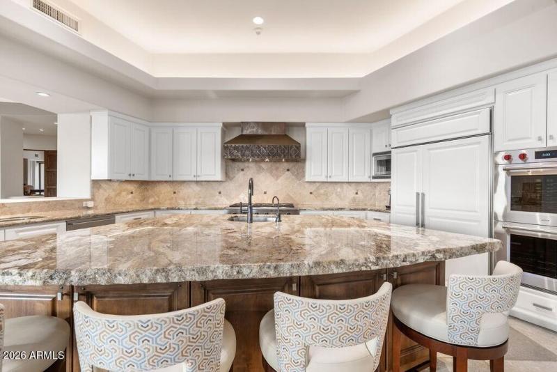 010_Kitchen Conversation