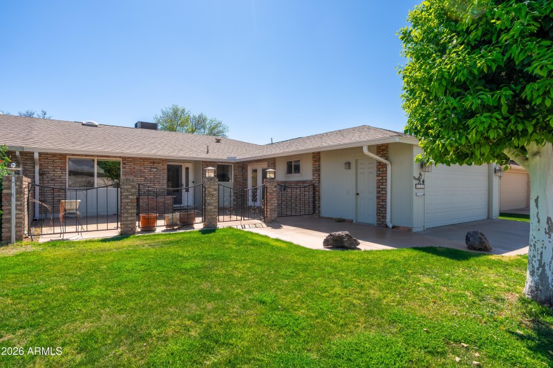 10215 W Mountain View Rd - 03