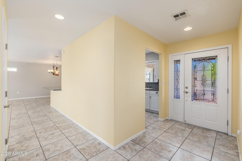 10215 W Mountain View Rd - 05