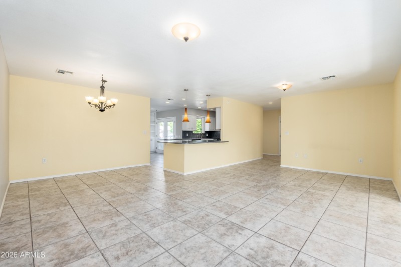 10215 W Mountain View Rd - 14