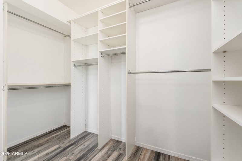 10215 W Mountain View Rd - 21