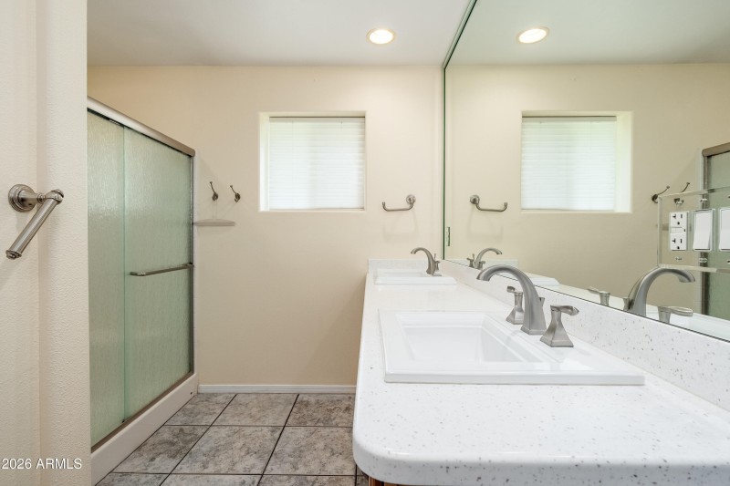 10215 W Mountain View Rd - 22