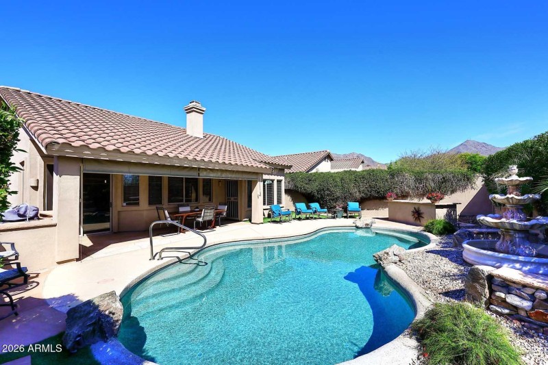 Quiet variable speed pool pump